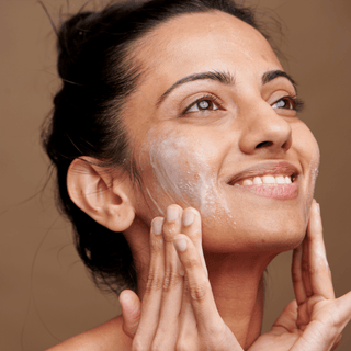 The Benefits of Using a Natural Face Cream with Retinol - Claribelskincare.com