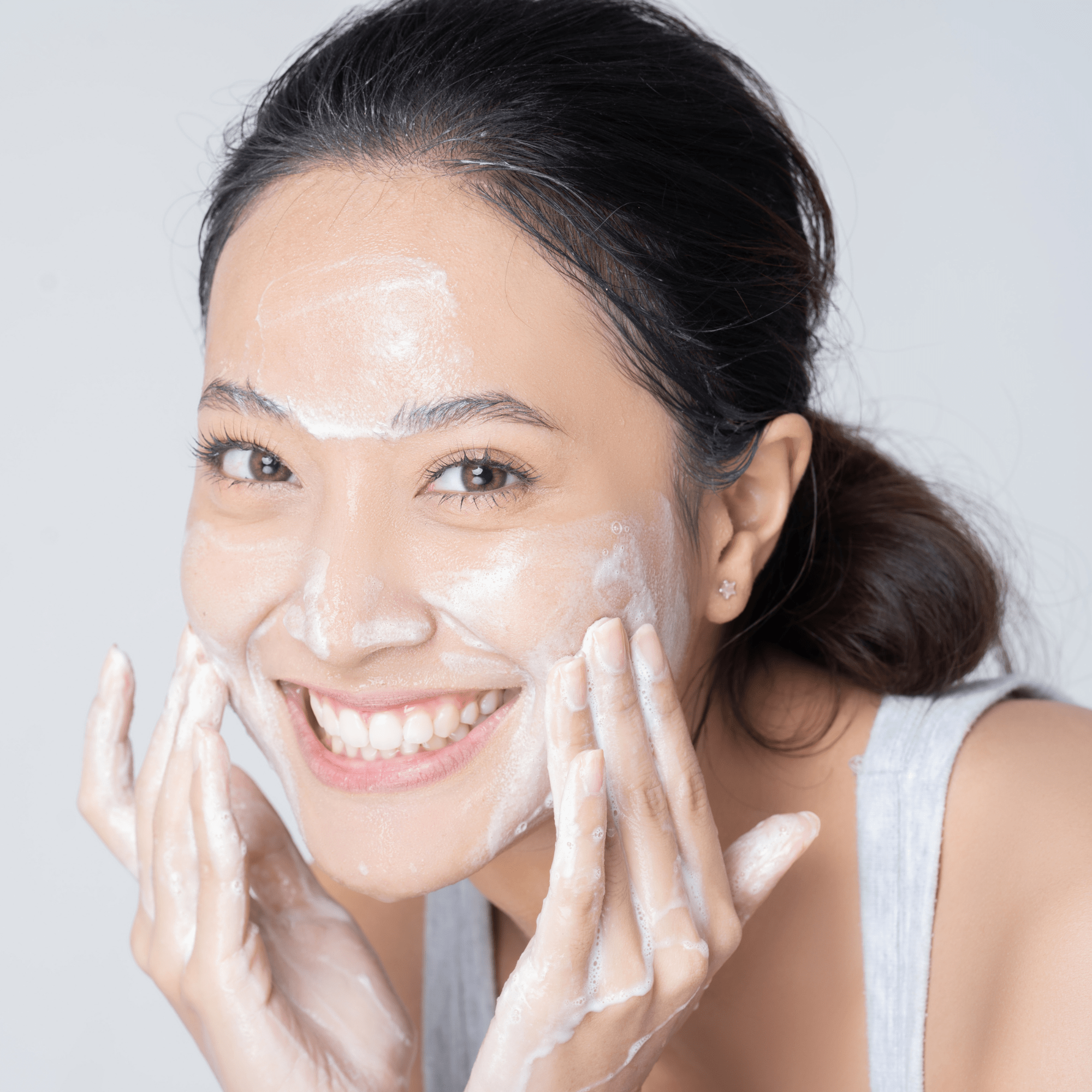 Decoding Cleanser Ingredients: The Key to Healthy, Glowing Skin - Claribelskincare.com