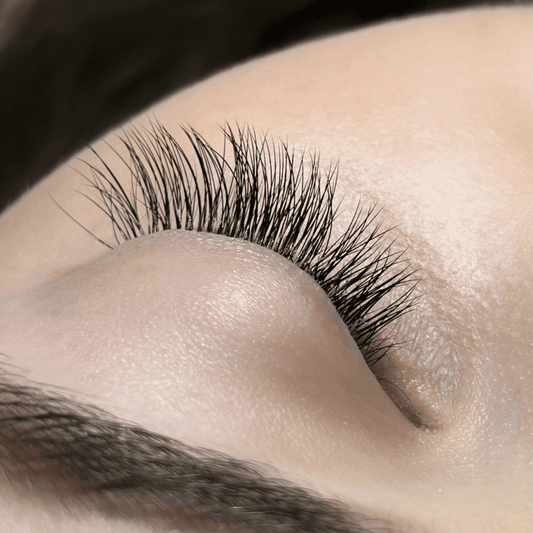 Eyelash Hair Loss: Loss Causes and Tips for New Growth - Claribelskincare.com