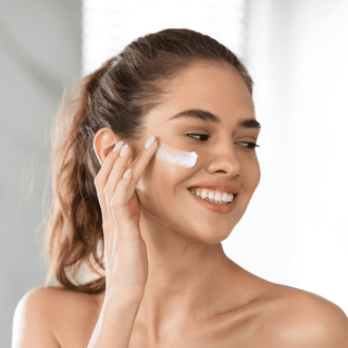 Natural Skin Moisturizer for Face: The Ultimate Guide to Choosing One - Claribelskincare.com