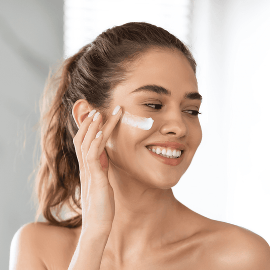 Natural Skin Moisturizer for Face: The Ultimate Guide to Choosing One - Claribelskincare.com