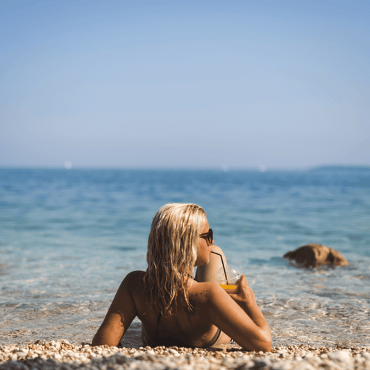 Sunscreen or Moisturizer First? Clarifying the Right Steps for Sun Protection - Claribelskincare.com