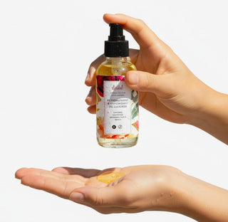 Phytonutrient & Antioxidant Oil Cleanser ৹ Featuring Immortelle, Meadowfoam & Arnica